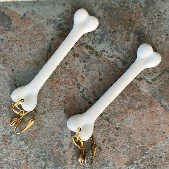 Halloween Costume - Cave Woman - Picture 6 of 7